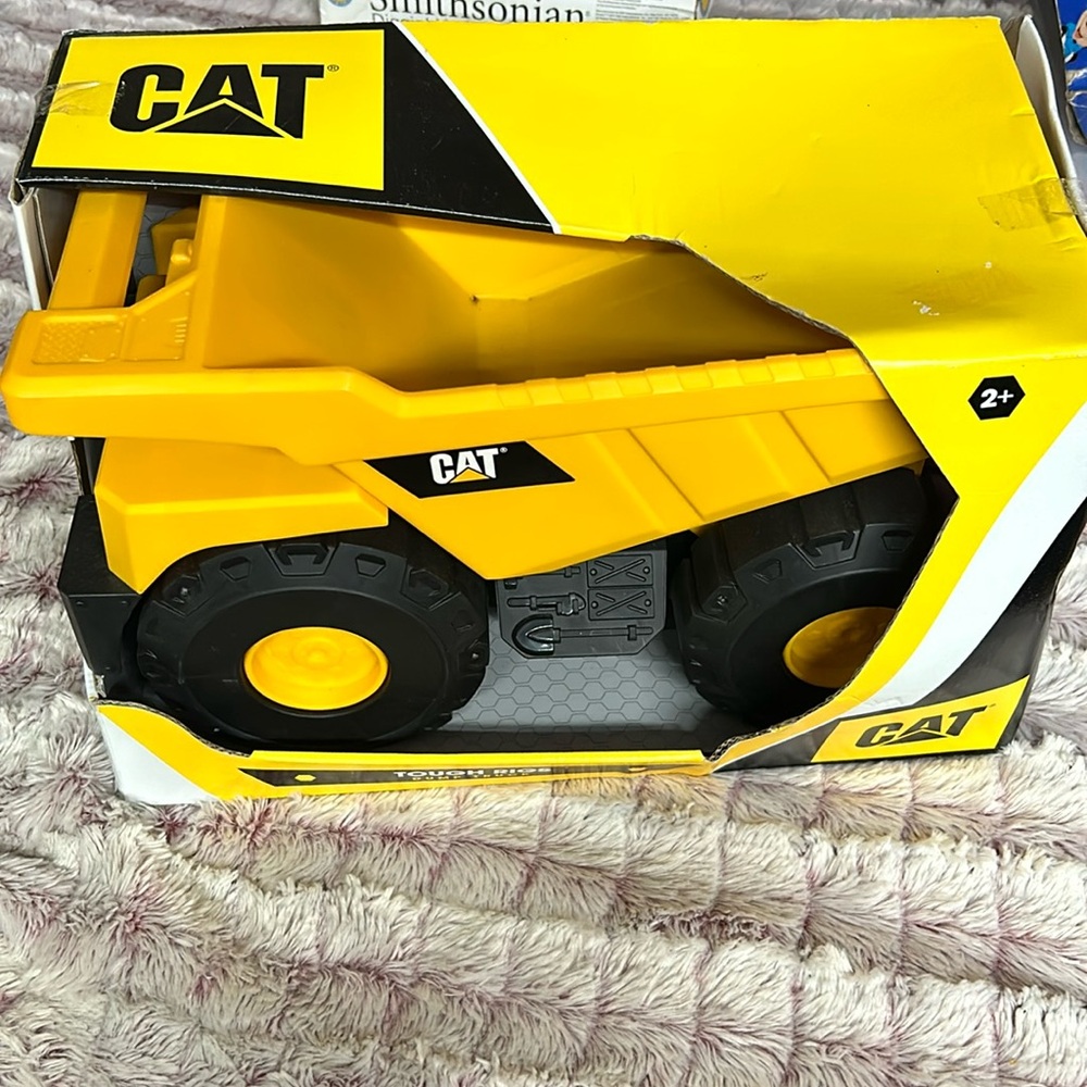 CAT Construction Toys, CAT Dump Truck Toy Construction Vehicle